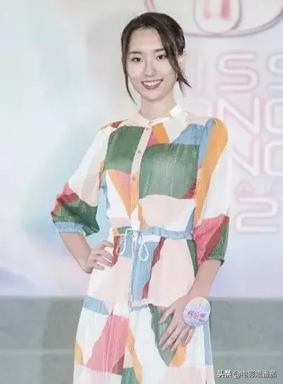 2021港姐个个无白丁！冠军家世好，亚军是美女学霸，季军是画家