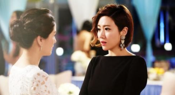 《黎明之前》11年演员格局大变样，女配角嫁星二代，大反派成一线