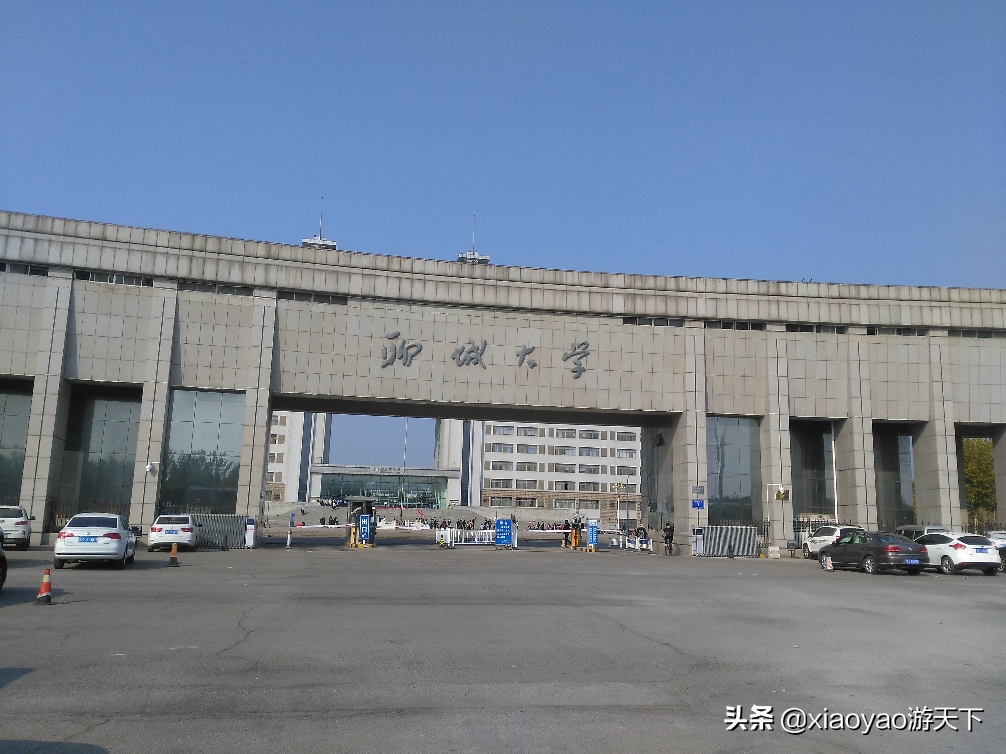 大学校园里最独特的风景——日晷