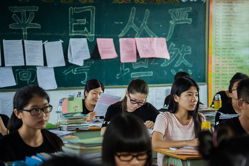 2020年高考哪些物品能带，哪些不能带？作弊会坐牢吗？