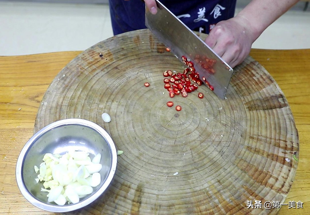 茄子的30种做法大全（分享茄子的5种素烧做法）