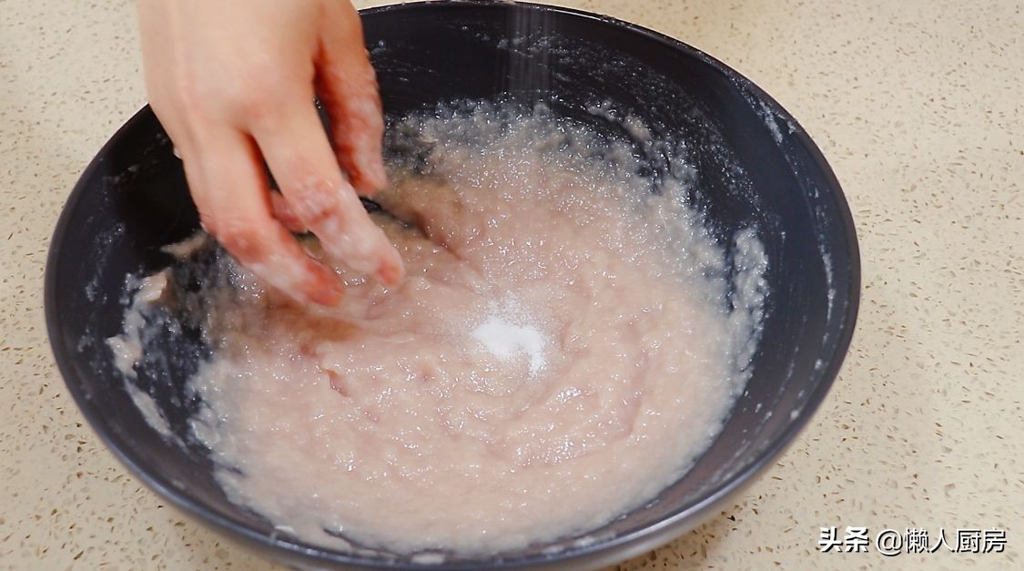 天冷了，我家隔天就用这鱼做鱼丸，每个鱼圆下锅都漂浮，别不会吃