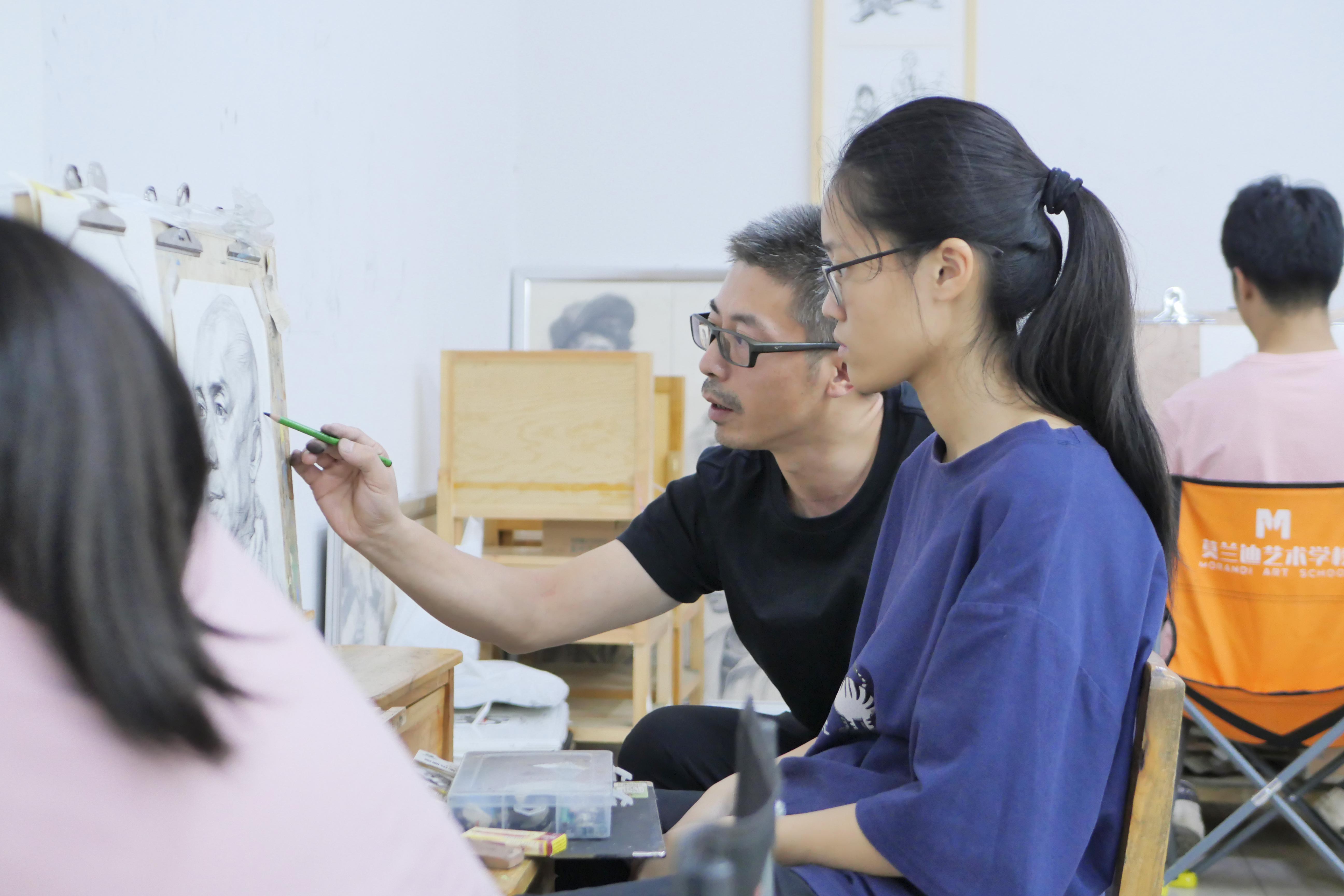 艺考丨校考和联考有什么区别，高考美术生你们必须知道这5个点