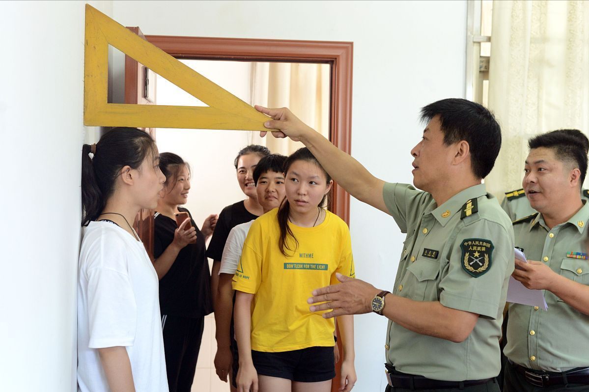 大学生毕业当兵（大学毕业生当兵的3条途径该怎么选）