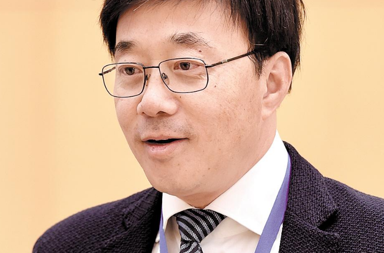 华中科技大学名人（湖北武汉近现代这五位名人）