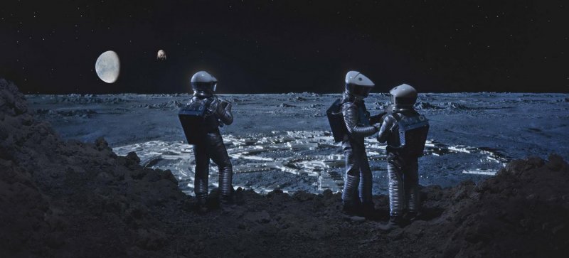 如《基地》《沙丘》这般“太空歌剧”，到底还有几分科幻色彩？
