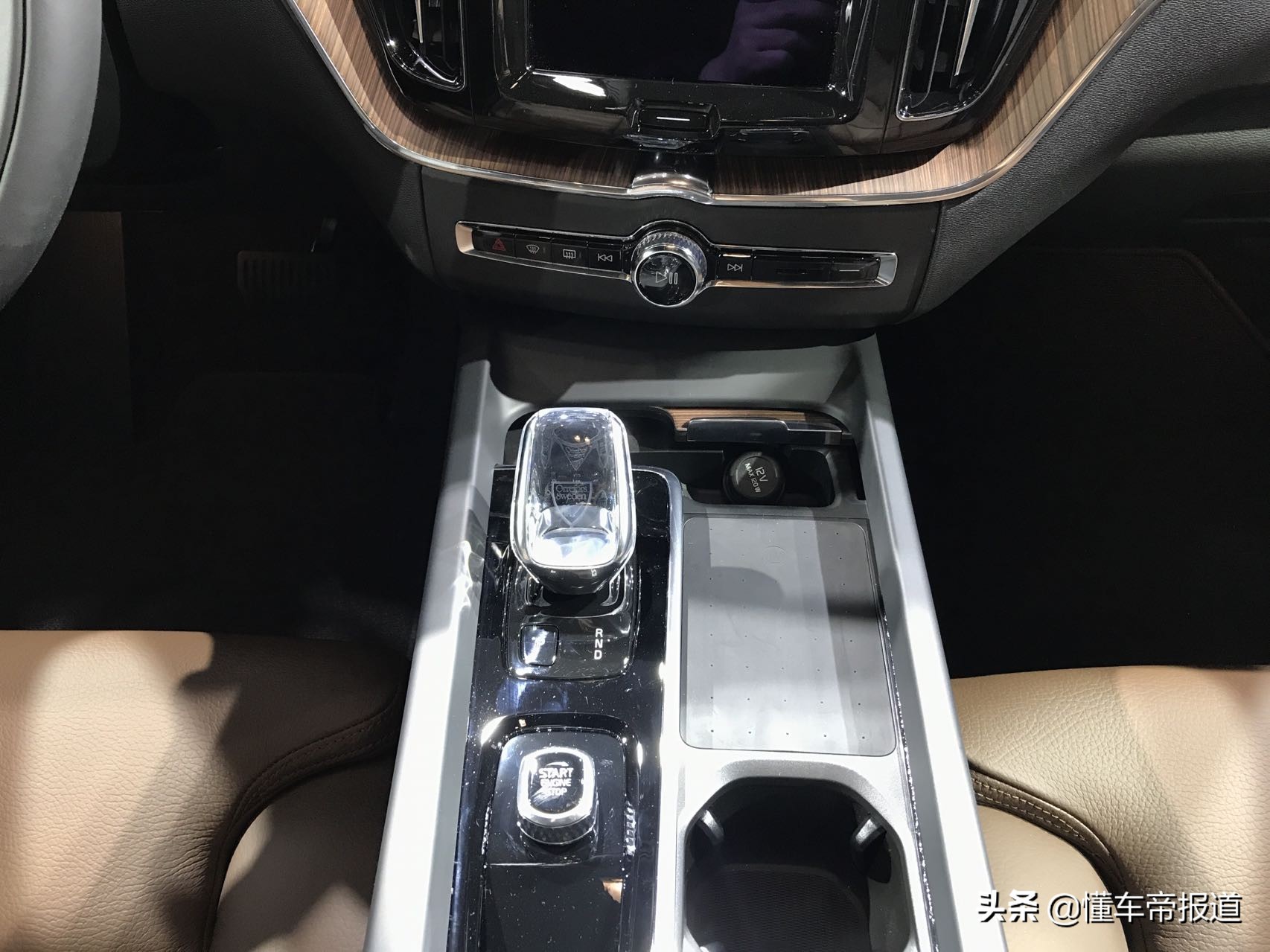新车 | 换装水晶挡杆升级高德地图！沃尔沃XC60登陆上海车展