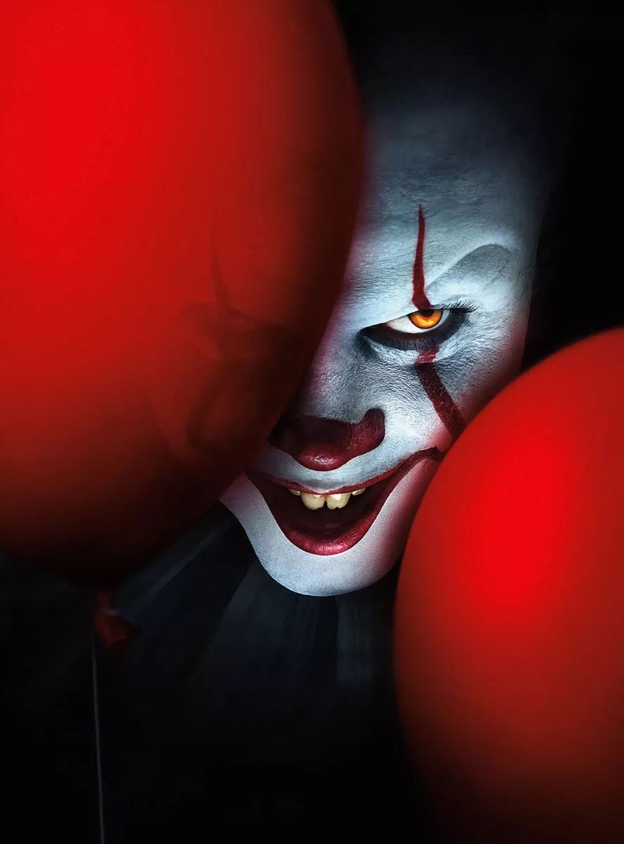 《小丑回魂2》27年后再回恐惧小镇，最大的谜团和彩蛋是什么