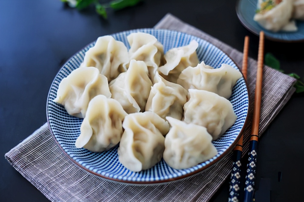 包白菜肉馅水饺，牢记“3要2不要”，肉馅多汁不腥不发柴