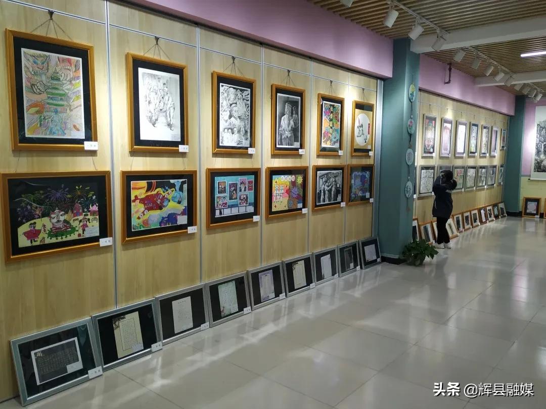 河南辉县丨新年添华彩 丹青绘辉煌——我市二中2021届美术、书法考生在省专业统考中成绩喜人