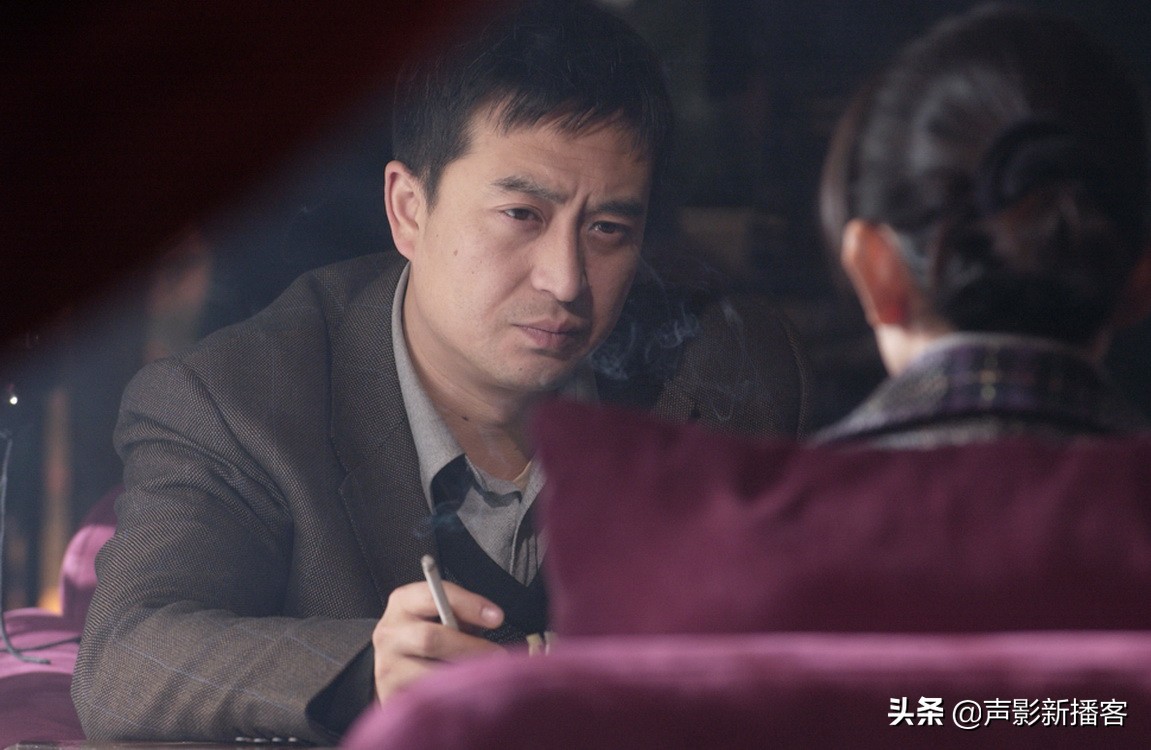 一个绝望母亲的尊严,电影《左右》关于伦理与情感对抗下爱的抉择