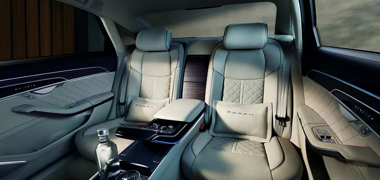 曝光霍希版奥迪A8L的“定价密码”：揭秘“在4个圈中打转”的价格