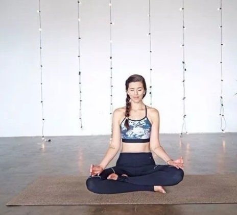7個瑜伽體式，平衡你的脈輪