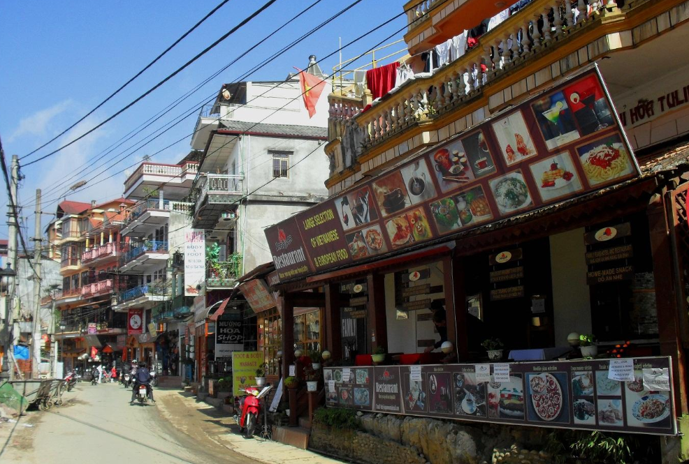 越南“挑衅恩师”终自食恶果，亲华元首长征继任，再次效仿中国