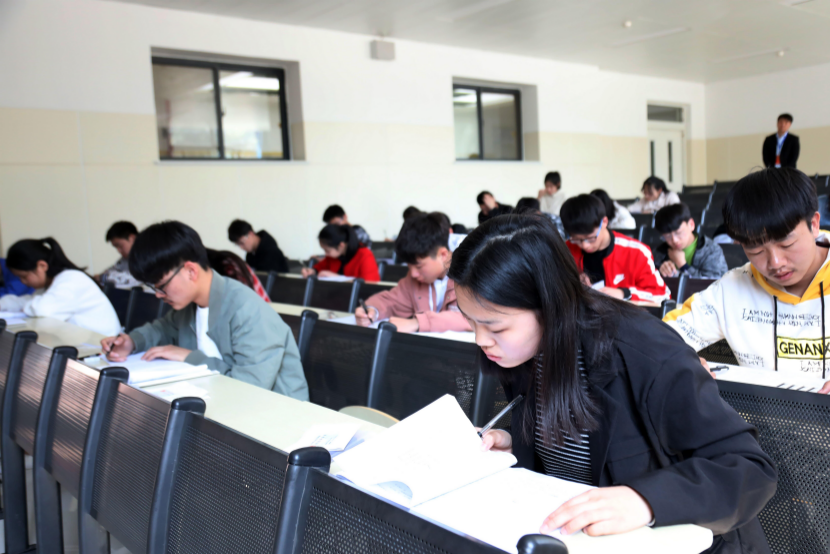 获60w奖学金的学霸，被北大录取，她说：这几点很重要