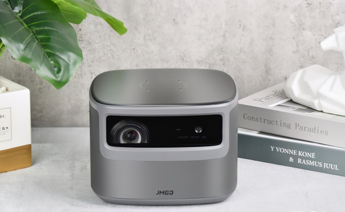 十大家用投影仪排名：老烧盘点家用投影仪排名前十的品牌