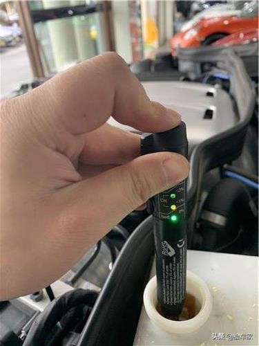 2017款奔驰G500，三年贬值60万！网友：现在买17款真划算