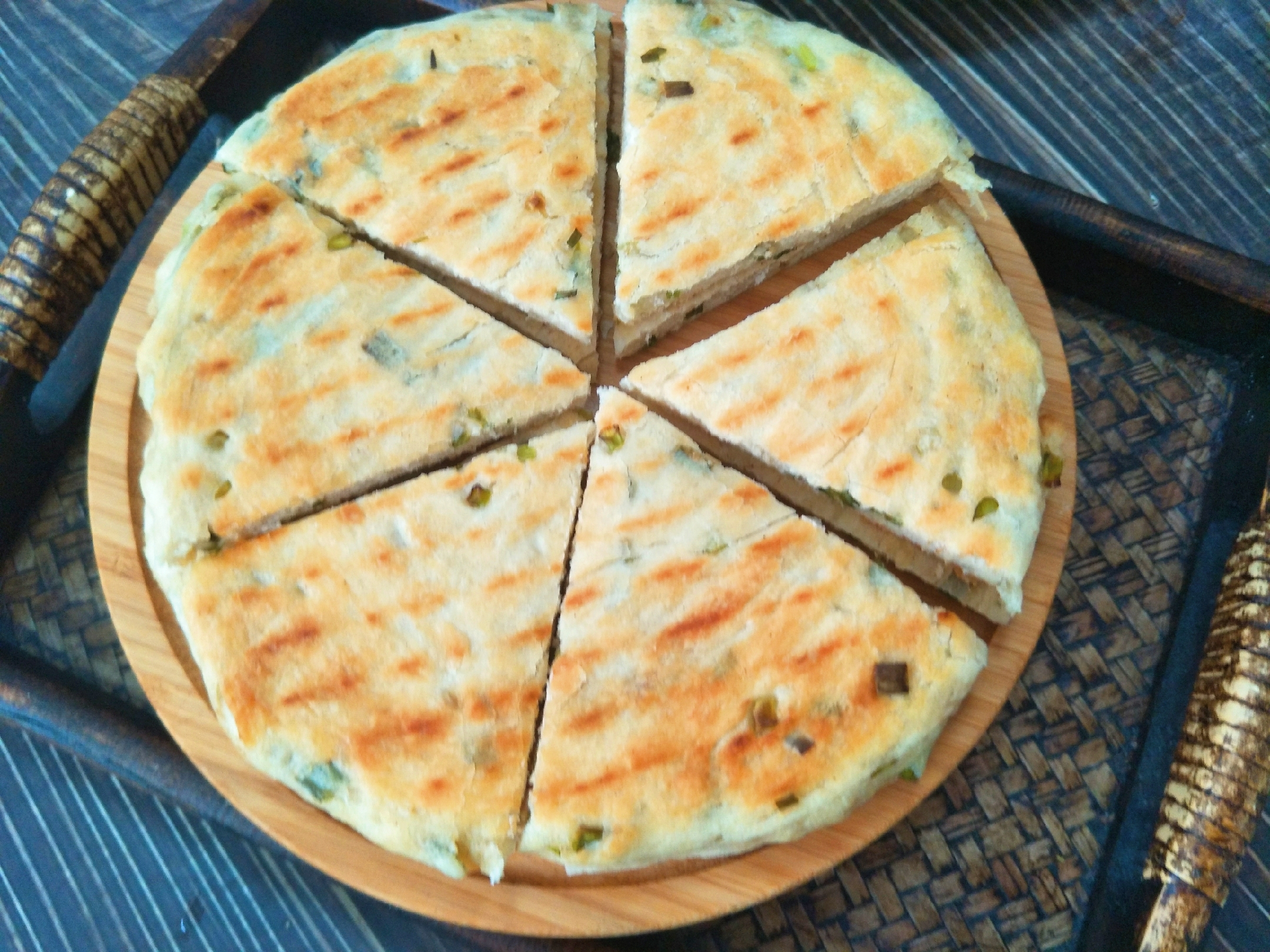 做早餐饼时，天冷和面有技巧，记住3个诀窍，饼外酥里嫩