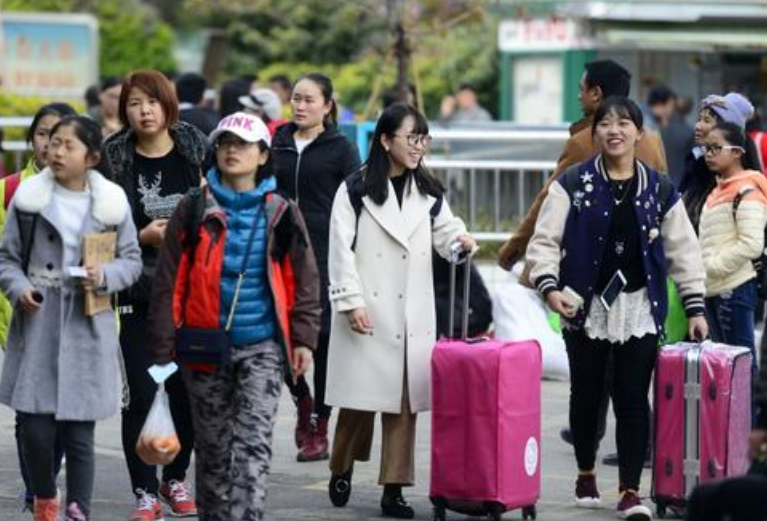 2021年大学寒假放假时间出炉，最长放假70天，最短只有7天