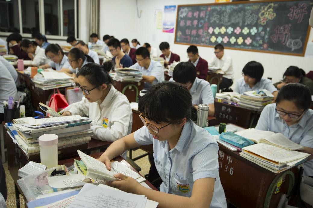 中考录取率50%，一本上线率不足20%：教育不是为了淘汰学生