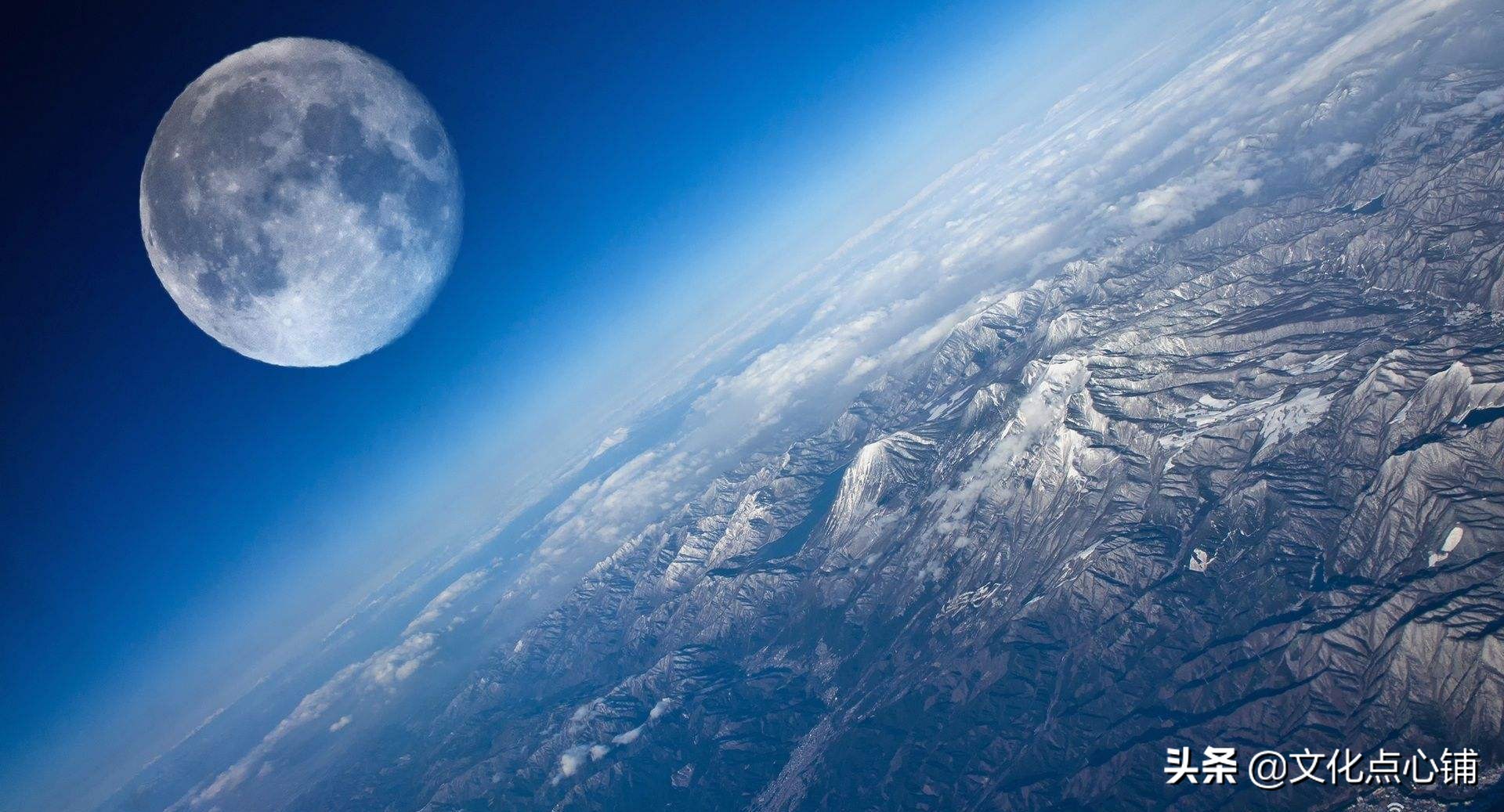 时光清浅，许你安然，五首唯美明月诗，相思款款，不负流年