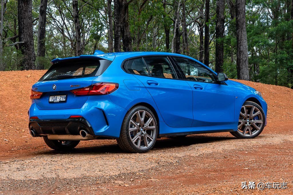 同是2.0T的两厢车之争：2020款宝马M135i对比奔驰A35 AMG