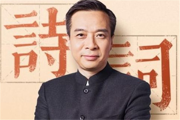 云想衣裳花想容，李白诗意中的美人如画