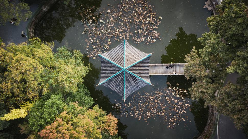 坐享5A级景区，坐拥3条专属地铁线，湖南这所高校获《人民日报》认证！