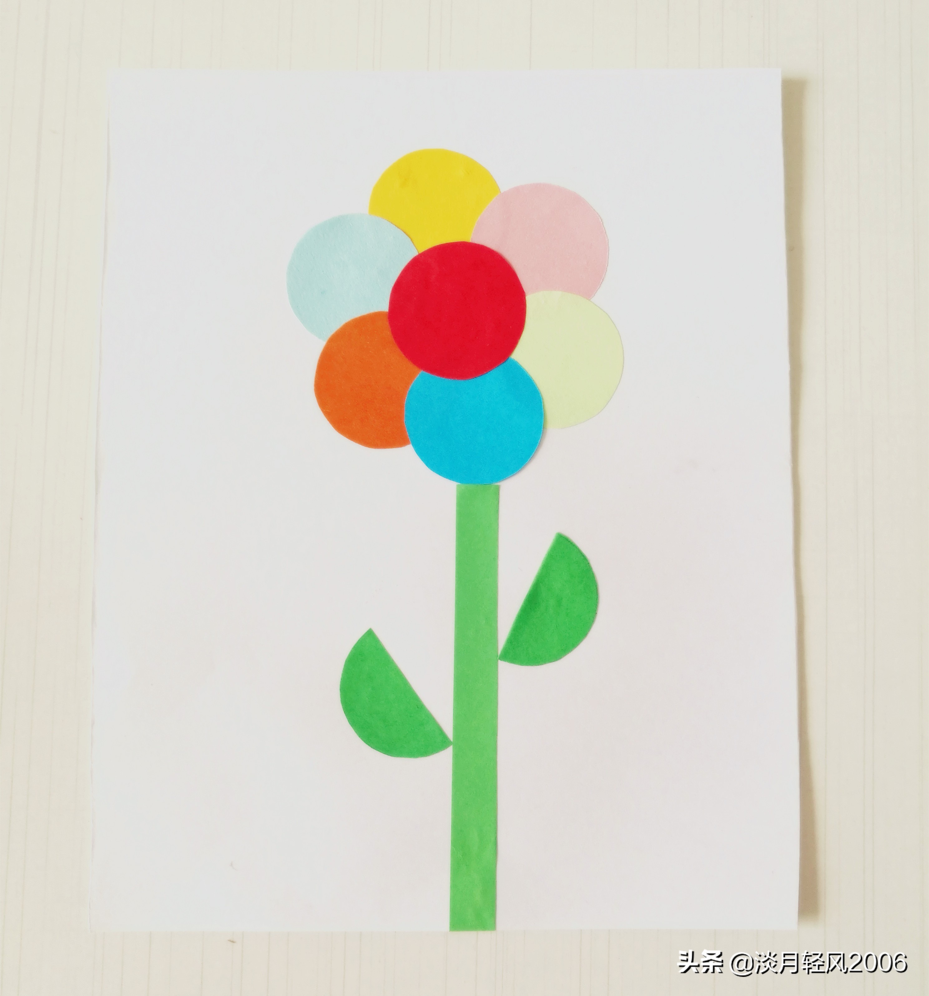 母亲贺卡(简单幼儿手工贺卡,用卡纸做一枝彩色的花,送给妈妈当母亲节