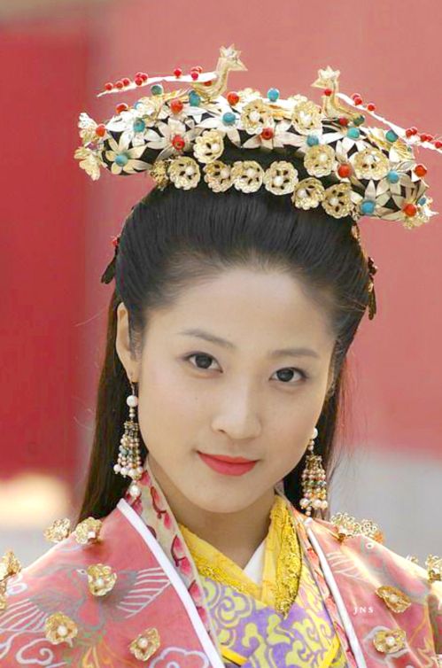 小蛮最终选择做皇后还是和包拯厮守?实际的结局并没有那么美好