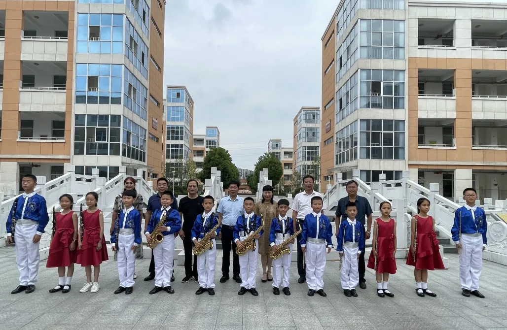 南阳市实验学校管乐团登上了省级舞台