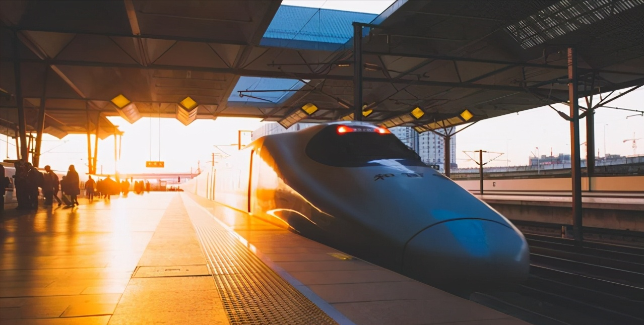 成绩一般，又想进铁路系统？请看这所大学，就业好，属铁饭碗行列