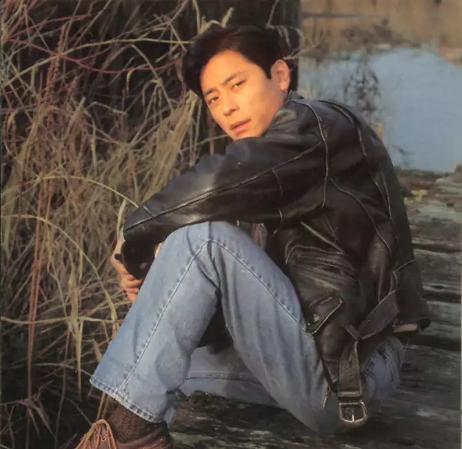 王杰:原生家庭给予他伤害,成名后嗓子被毒哑,再次复出已过气