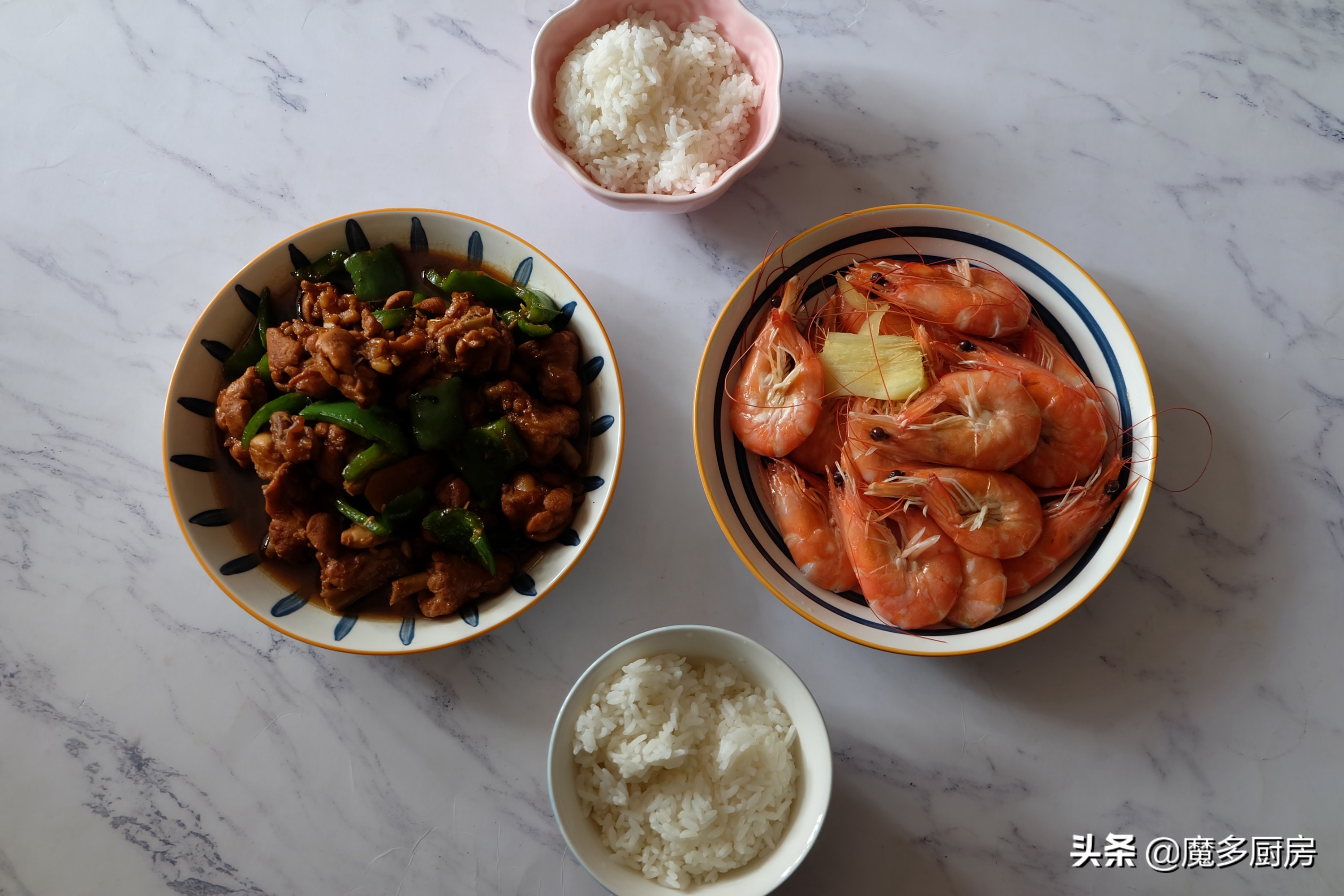 老家村里人都爱吃鸡肉，这做法简单可口又下饭，鲜嫩入味太好吃了