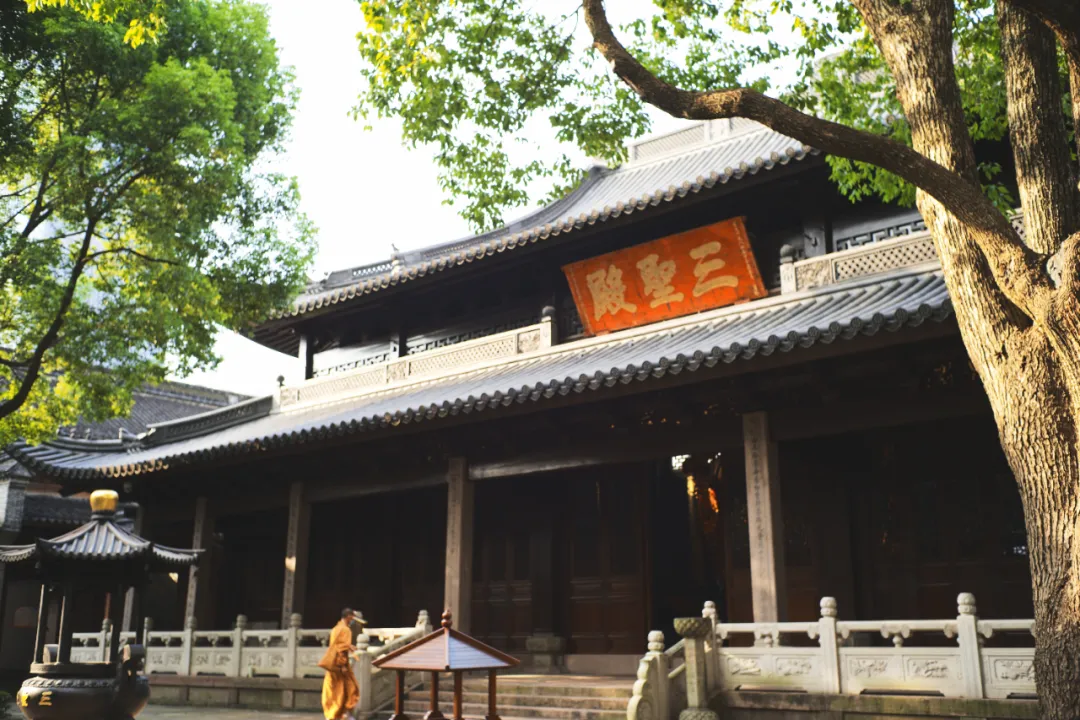 别再说什么小京都了,宁波这些寺庙来打脸了