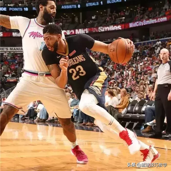 nba有哪些中锋出过签名鞋(小球盛行的时代下，属于中锋的实战篮球鞋推荐)