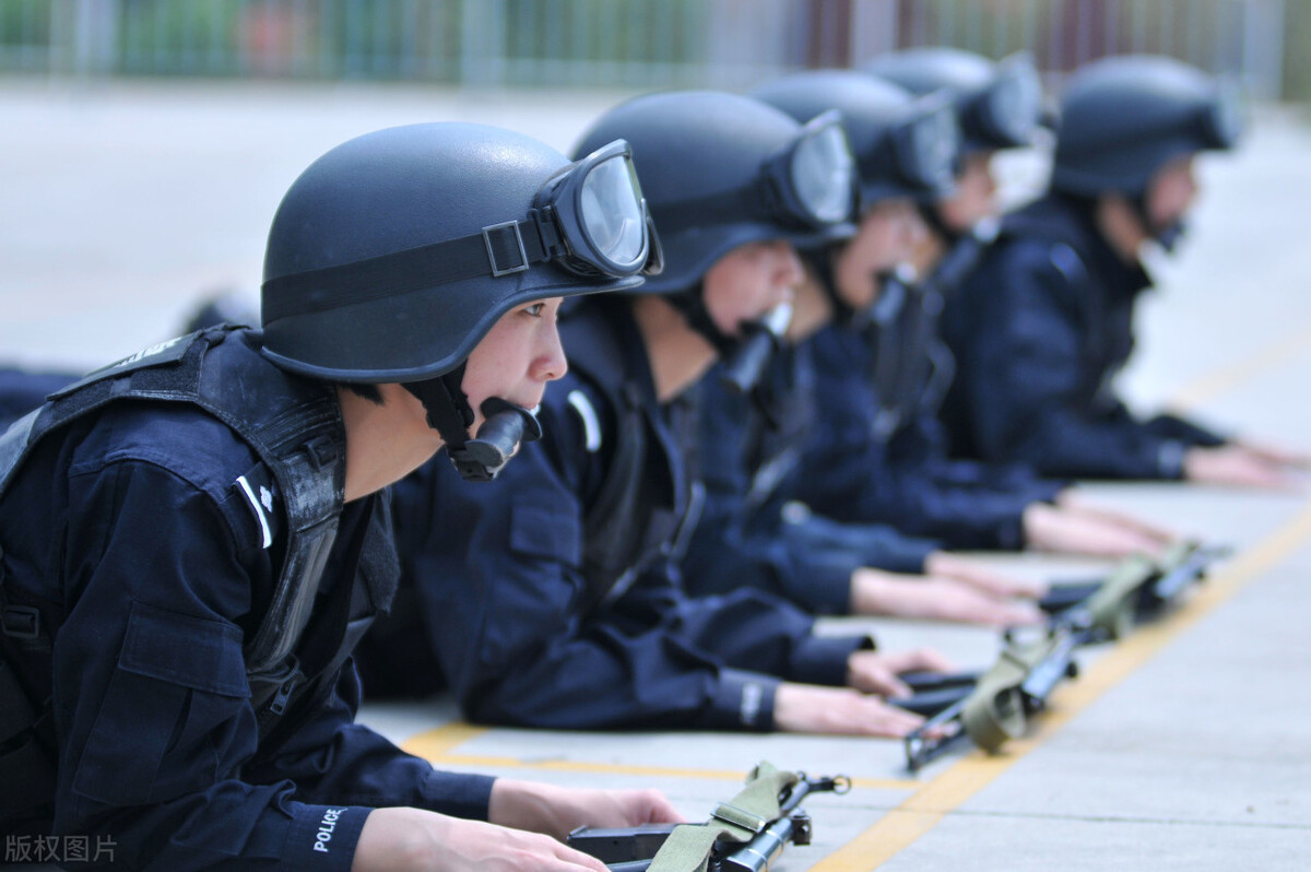 中国刑事警察学院女生（注意）