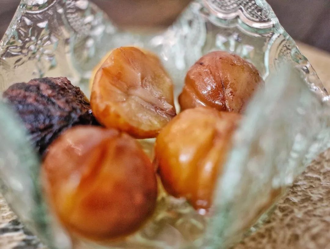 保存板栗，有人直接急冻，有人煮熟急冻，教你正确做法，特别新鲜