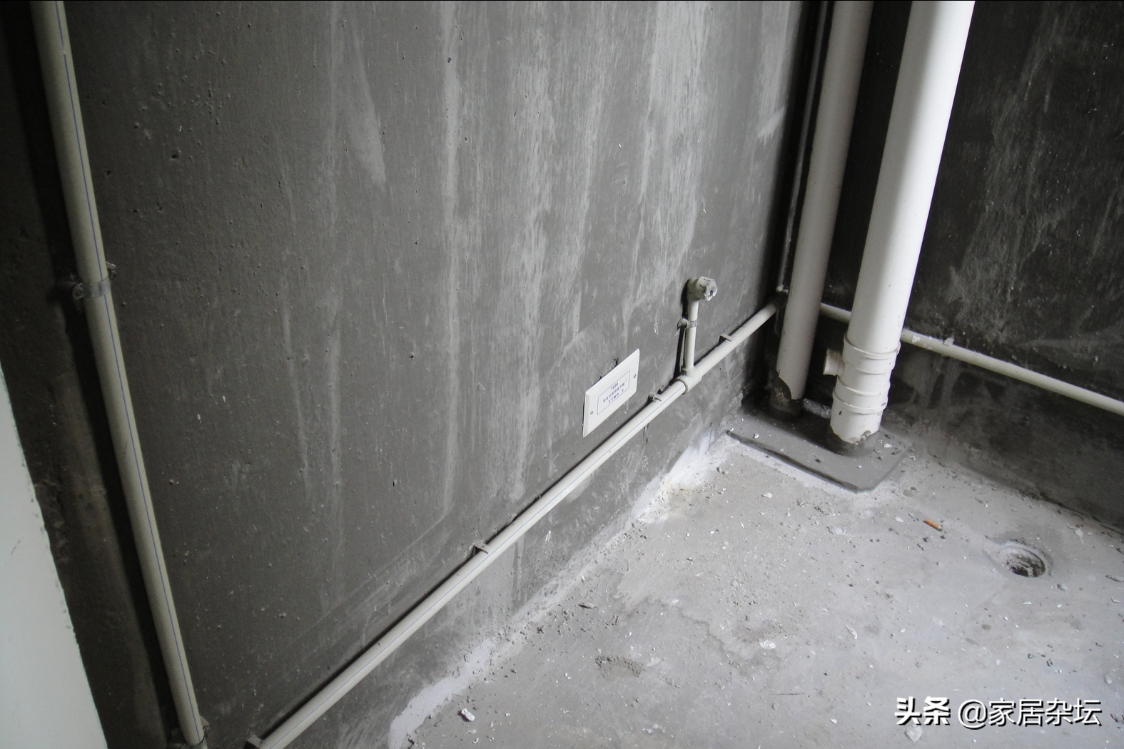 自建房的雨水管怎么安装?可以埋在墙里吗?会有哪些问题?