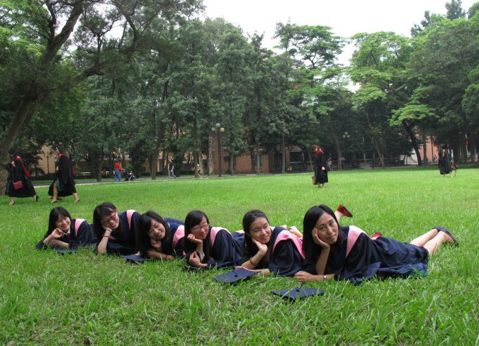 大学生毕业难度再升级，新规定2022即将落实，学生：幸亏毕业的早