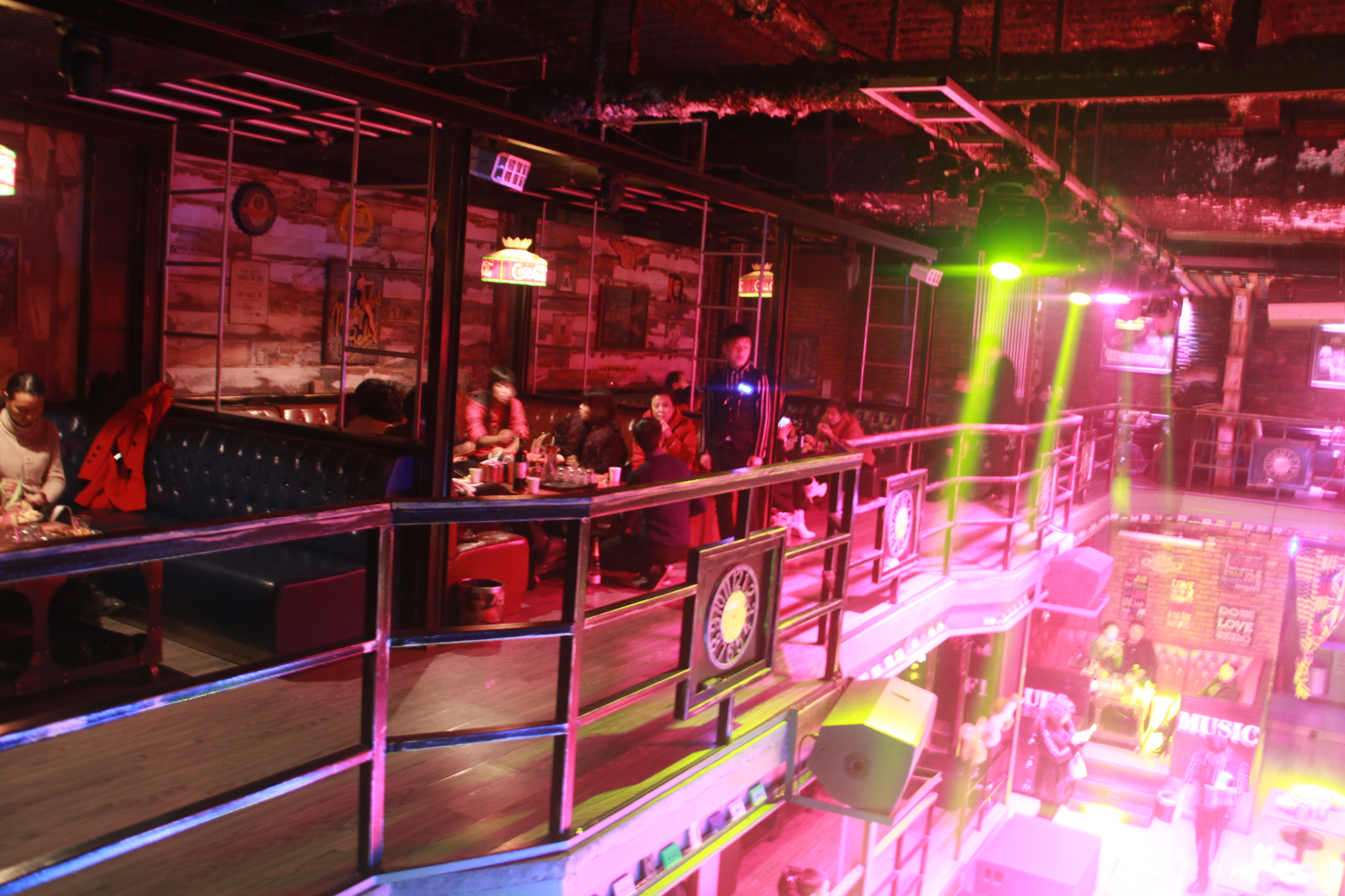 SUPER PLAY主题酒吧优价转让