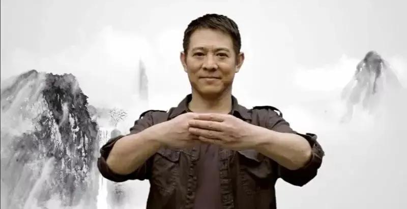 李連杰的家世背景到底有多牛？爺爺爸爸的簡介至今不敢公開