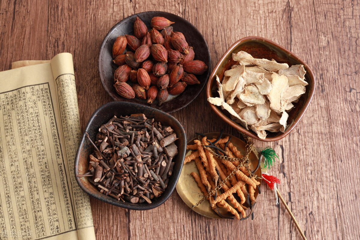 慢性咽炎只能强忍吗？不一定，中医认为咽炎还可这样治，一文解惑