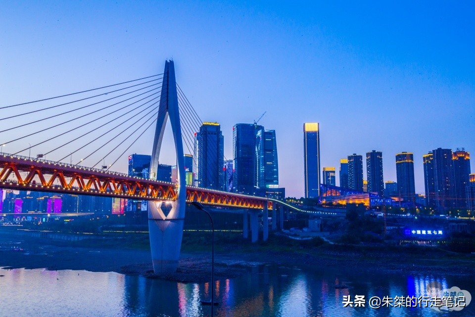 重庆，不只是国内第一网红城市，还是历代文人墨客笔下的诗意名城