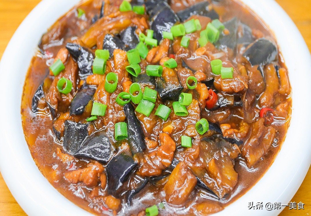 茄子的30种做法大全（分享茄子的5种素烧做法）