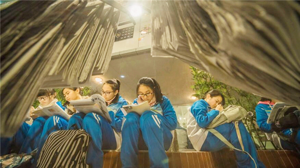 11年前还没高考，便被清华降60分录取的四川女孩，考了多少？