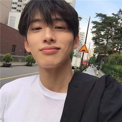 大学四年不谈恋爱，多半是“这3种人”，网友：扎心了，老铁