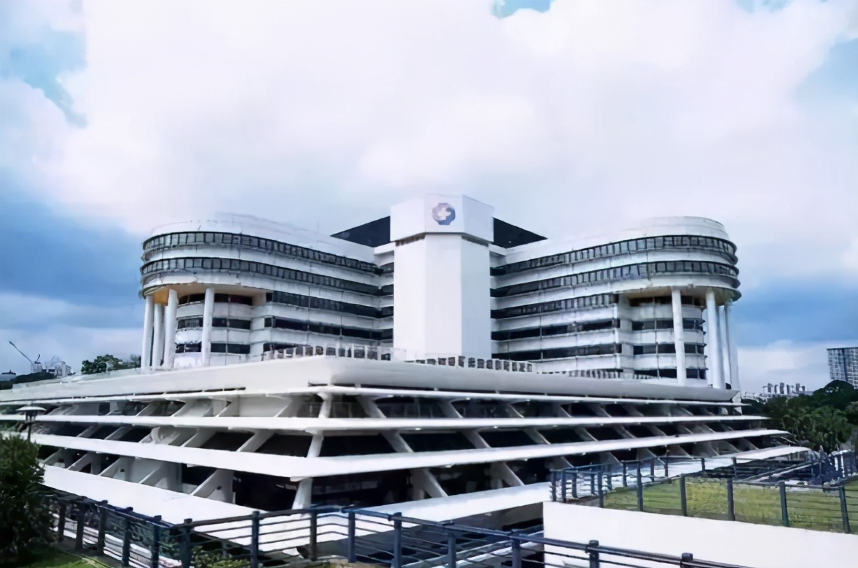 新加坡平均月收入多少新加坡工资多少钱一个月收入水平怎么样