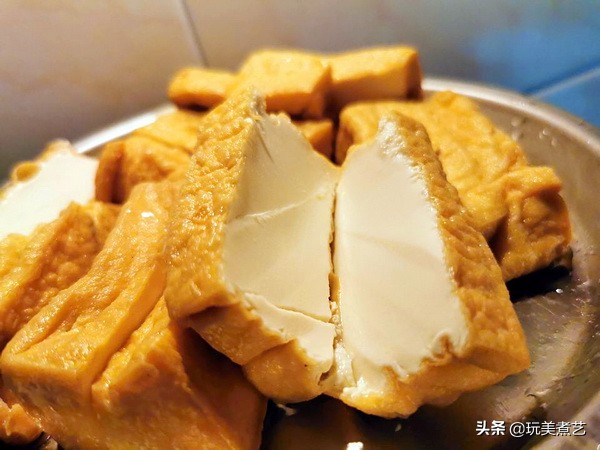 红鲷鱼加油豆腐，炖一炖，暖心又下饭