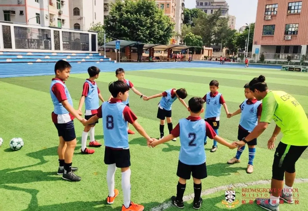 龙华最“神秘”的学校！竟然有550年历史！还是英式教育的典范！